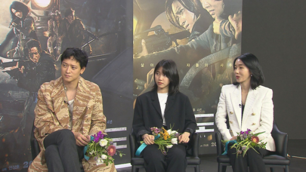 ▲‘본격 연예 한밤’ 강동원, 이정현, 이레(사진제공=SBS)