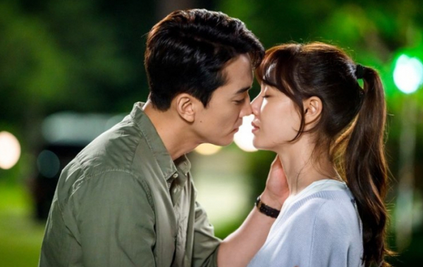 ▲‘저녁 같이 드실래요’ 송승헌-서지혜(사진제공=MBC)