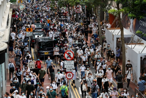 ▲1일(현지시간) 중국의 홍콩 국가보안법 시행에 반대하는 홍콩 시민들이 거리 시위에 나섰다. 홍콩/로이터연합뉴스 
