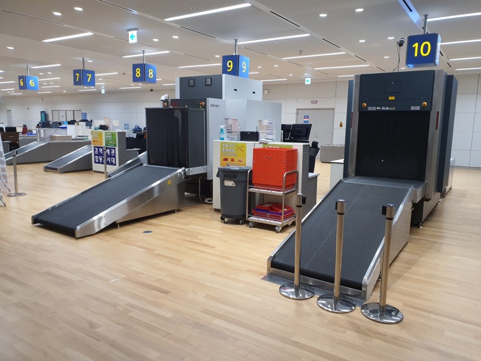 ▲인천공항에 설치된 농·축산물 전용 엑스레이(X-ray) 검색대. (사진제공=농림축산식품부)