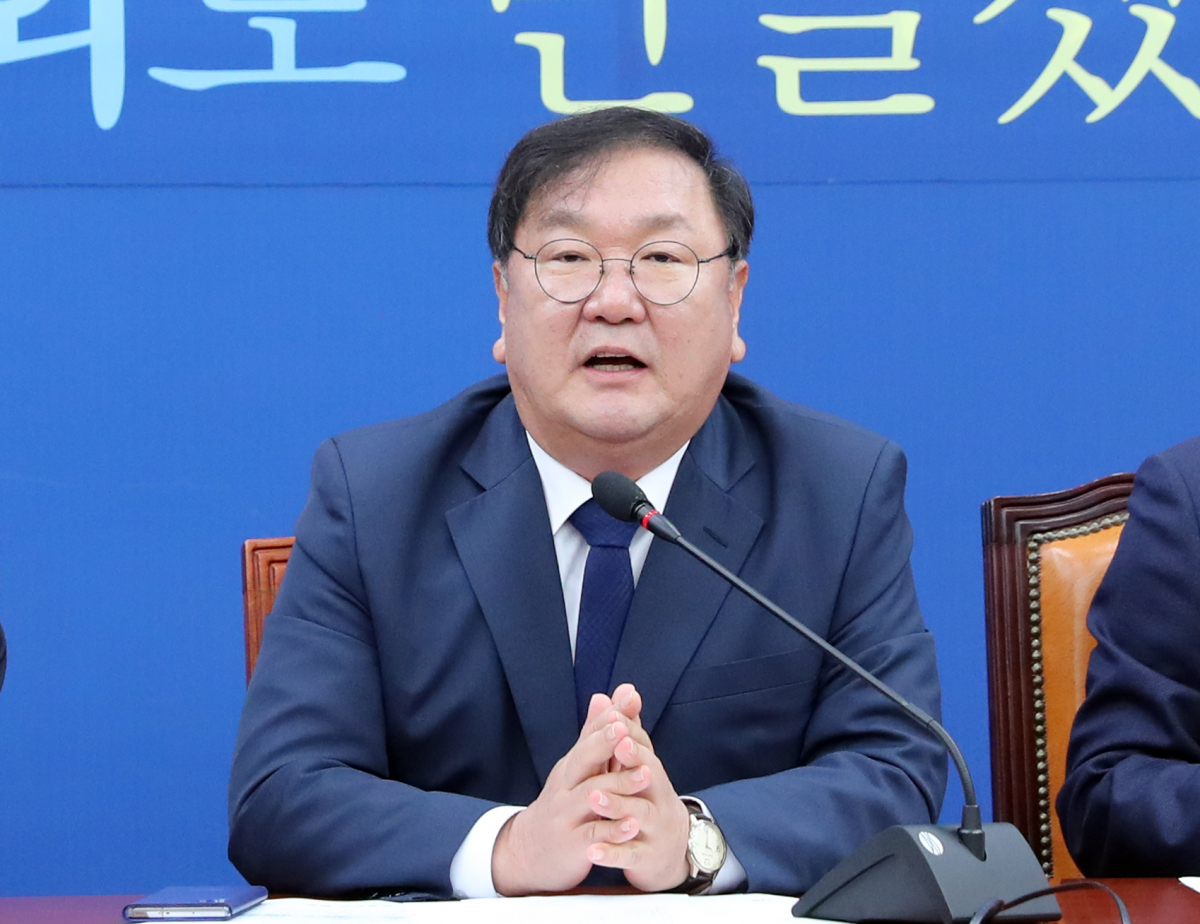 ▲김태년 더불어민주당 원내대표가 9일 오전 서울 여의도 국회에서 열린 정책조정회의에서 발언하고 있다. (연합뉴스)