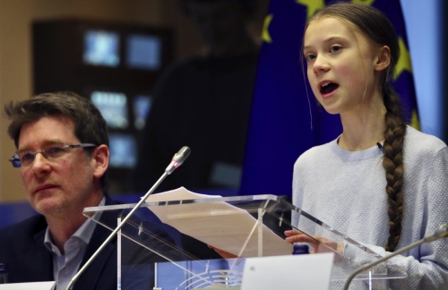 ▲3월 4일(현지시간) 벨기에 브뤼셀을 찾은 10대 환경운동가 그레타 툰베리(17)가 유럽의회 환경위원회에서 연설을 하고 있다. 브뤼셀/AP뉴시스 
