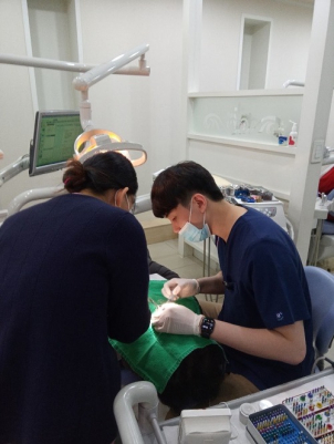 ▲사진=김현욱 성남 서민플란트치과 원장