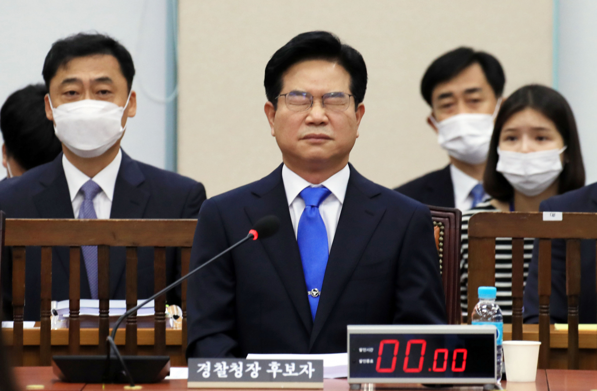 ▲김창룡 경찰청장 후보자가 20일 오전 서울 여의도 국회에서 열린 인사청문회에서 잠시 생각에 잠겨있다. (연합뉴스)