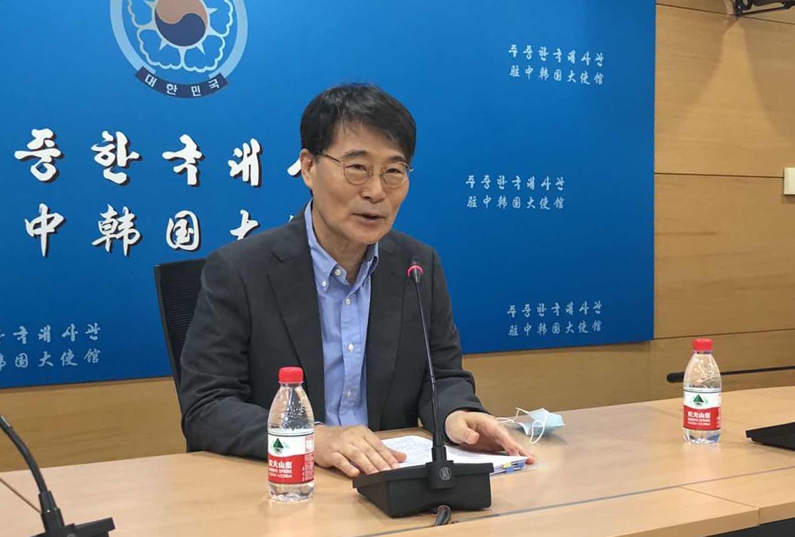 ▲장하성 주중 한국 대사가 27일 중국의 비자 발급 계획에 대해 설명하고 있다.  (연합뉴스)