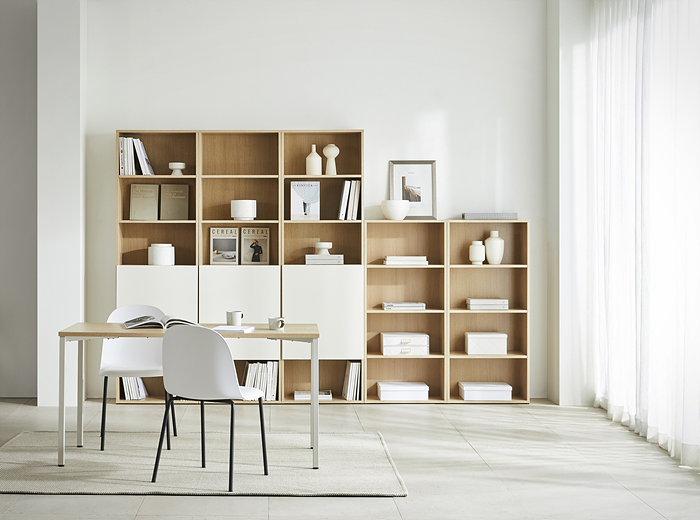 ▲다양한 구성으로 연출 가능한 어니언의 모듈형 서재가구 ‘메이플 홈오피스’ 시리즈. (사진제공=까사미아)