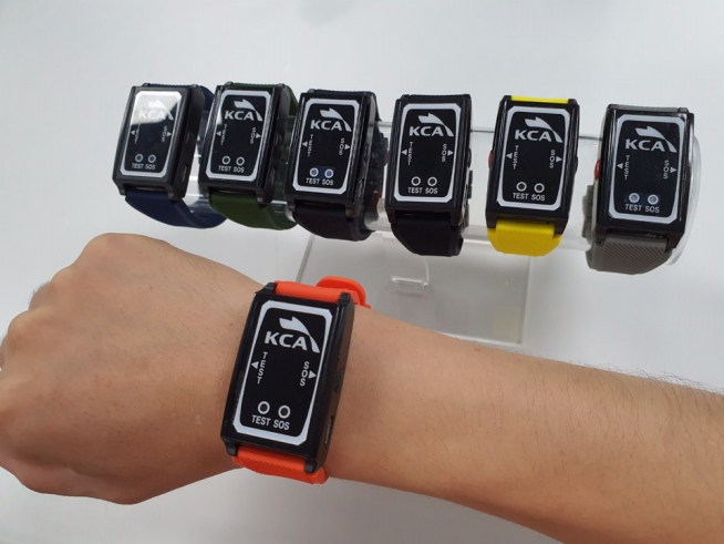 ▲한국방송통신전파진흥원(KCA)이 만든 ‘소형선박 조난신호 원격·자동 발사장비’. (KCA 제공)