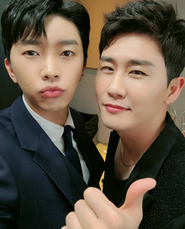 ▲임영웅, 영탁(사진=임영웅 SNS)