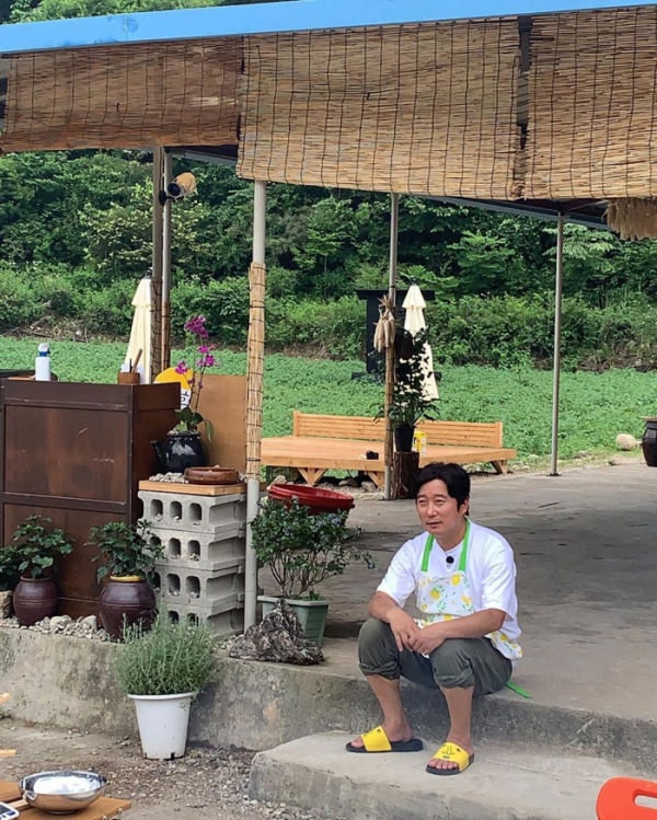 ▲'나홀로 이식당' 이수근(사진=십오야 SNS)