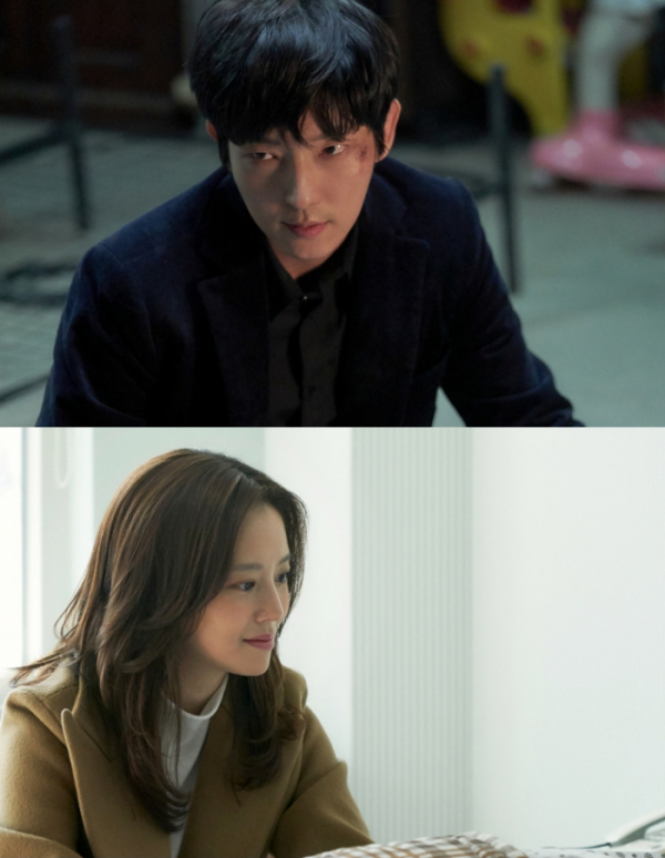 ▲‘악의 꽃’ 이준기, 문채원(사진제공=tvN)