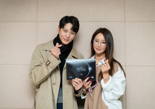 ▲‘앨리스’ 김희선X주원(사진제공=SBS)