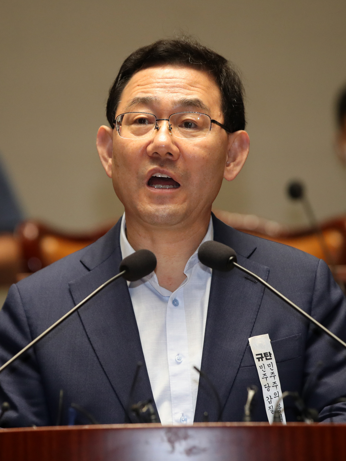 ▲미래통합당 주호영 원내대표가 4일 오전 국회에서 열린 통합당 의원총회에서 발언하고 있다. (뉴시스)