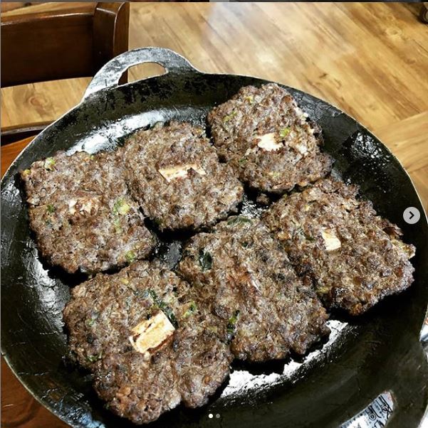 (출처=덕인관 인스타그램)