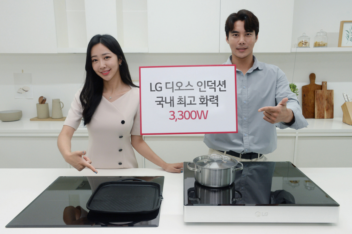 ▲LG전자가 14일 플러그 타입 단일 화구 기준으로 국내 최고 화력인 최대 3,300와트(W)의 디오스 인덕션 신제품을 출시했다. (사진제공=LG전자)