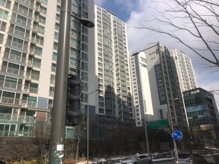 ▲서울 금천구 독산동 1143 금천이랜드해가든 아파트 모습. (사진 제공=지지옥션)