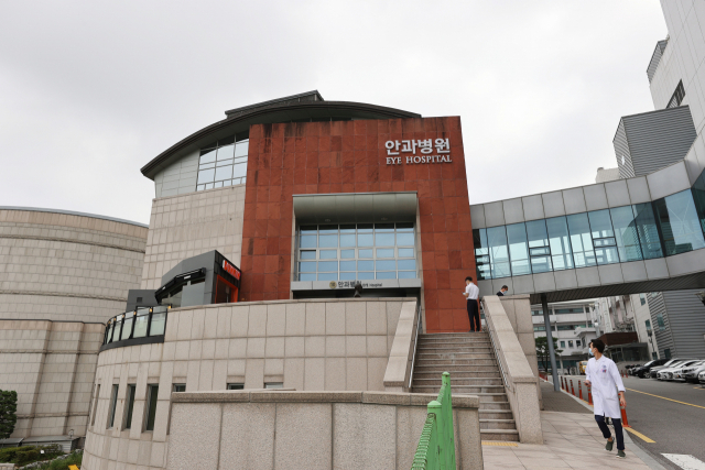 ▲18일 폐쇄된 신촌세브란스 병원 안과병원 ((연합뉴스))