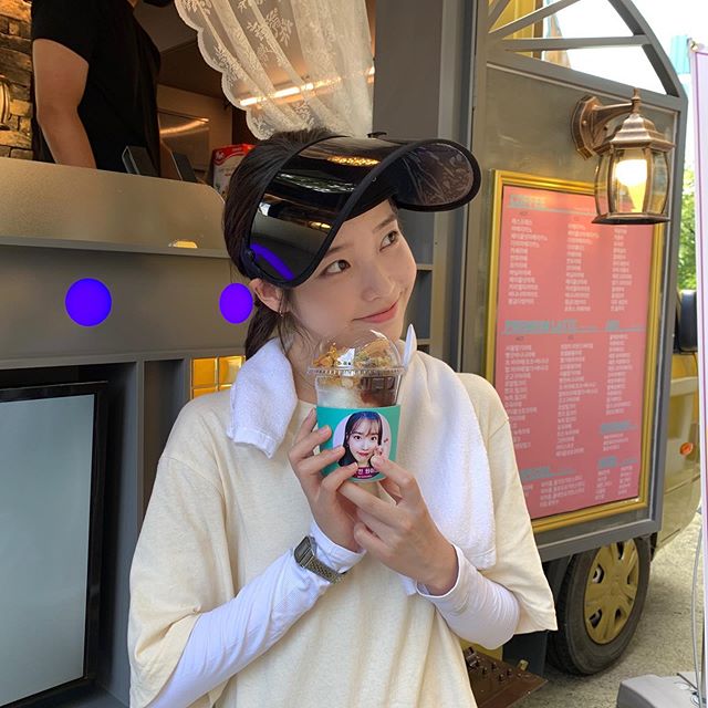 (출처=아이유 인스타그램)