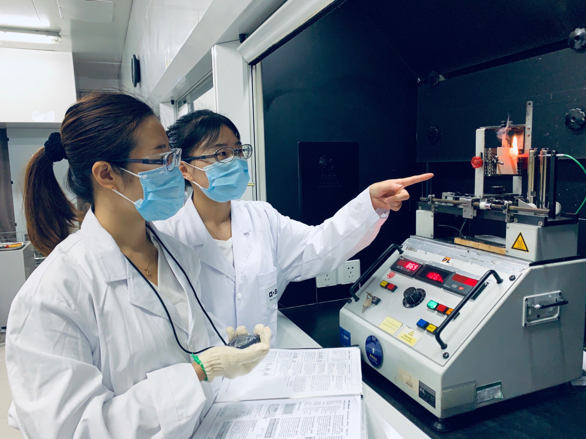 ▲중국 상하이에 있는 바스프 연구개발 센터 내 실험실 (사진제공=바스프)