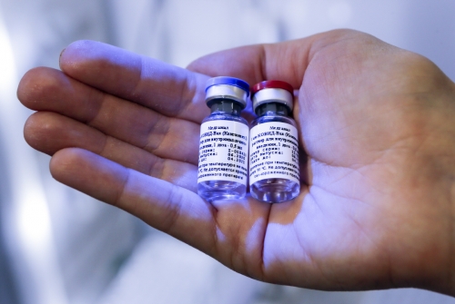 ▲러시아가 세계 최초로 등록된 신종 코로나바이러스 감염증(코로나19) 백신 ‘스푸트니크V’. AP뉴시스
