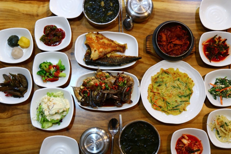 (출처=돈타래게장정식 네이버 플레이스)