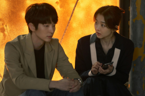 ▲‘악의 꽃’ 이준기-장희진(사진제공=tvN)