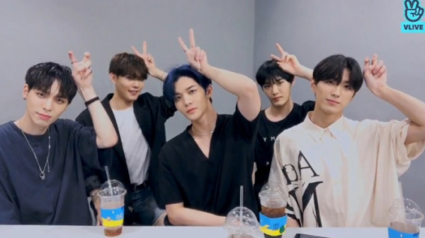 ▲CIX(사진=CIX V LIVE 방송캡처)
