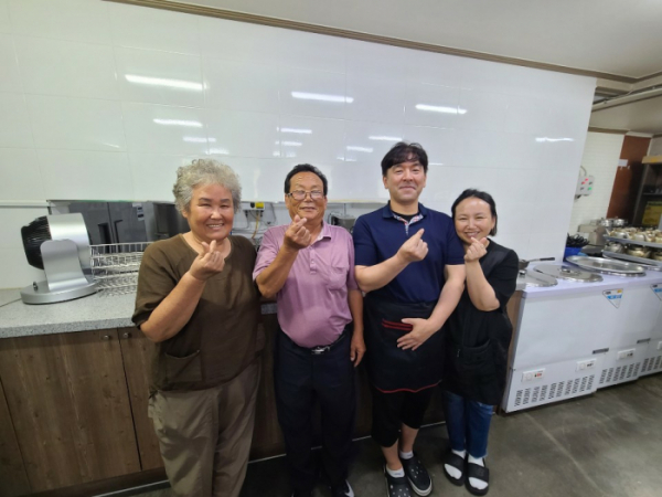 ▲생활의 달인 부산 밀면(밀냉면) 달인 가족(사진제공=SBS)