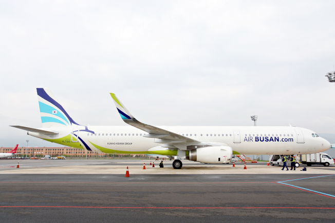 ▲에어부산 항공기 HL7210. (사진제공=에어부산)