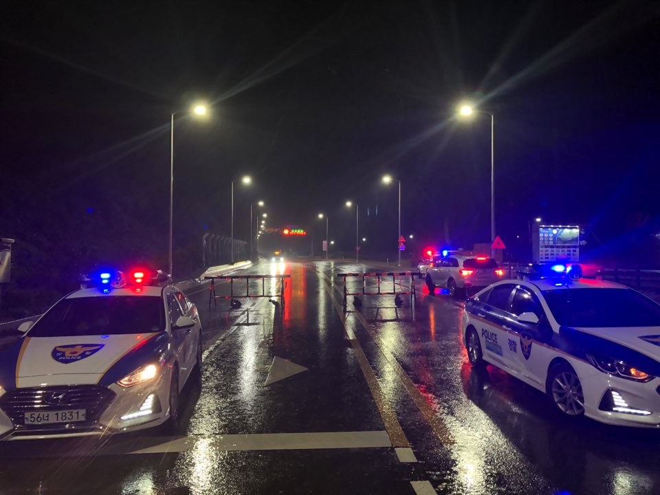 ▲통제된 신안 천사대교.