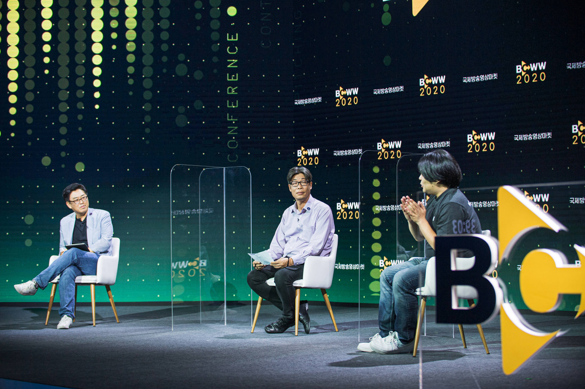 ▲조영신 SK브로드밴드 성장전략그룹장, 이희주 웨이브 정책기획실장, 박태훈 대표이사 (사진제공=한국콘텐츠진흥원)