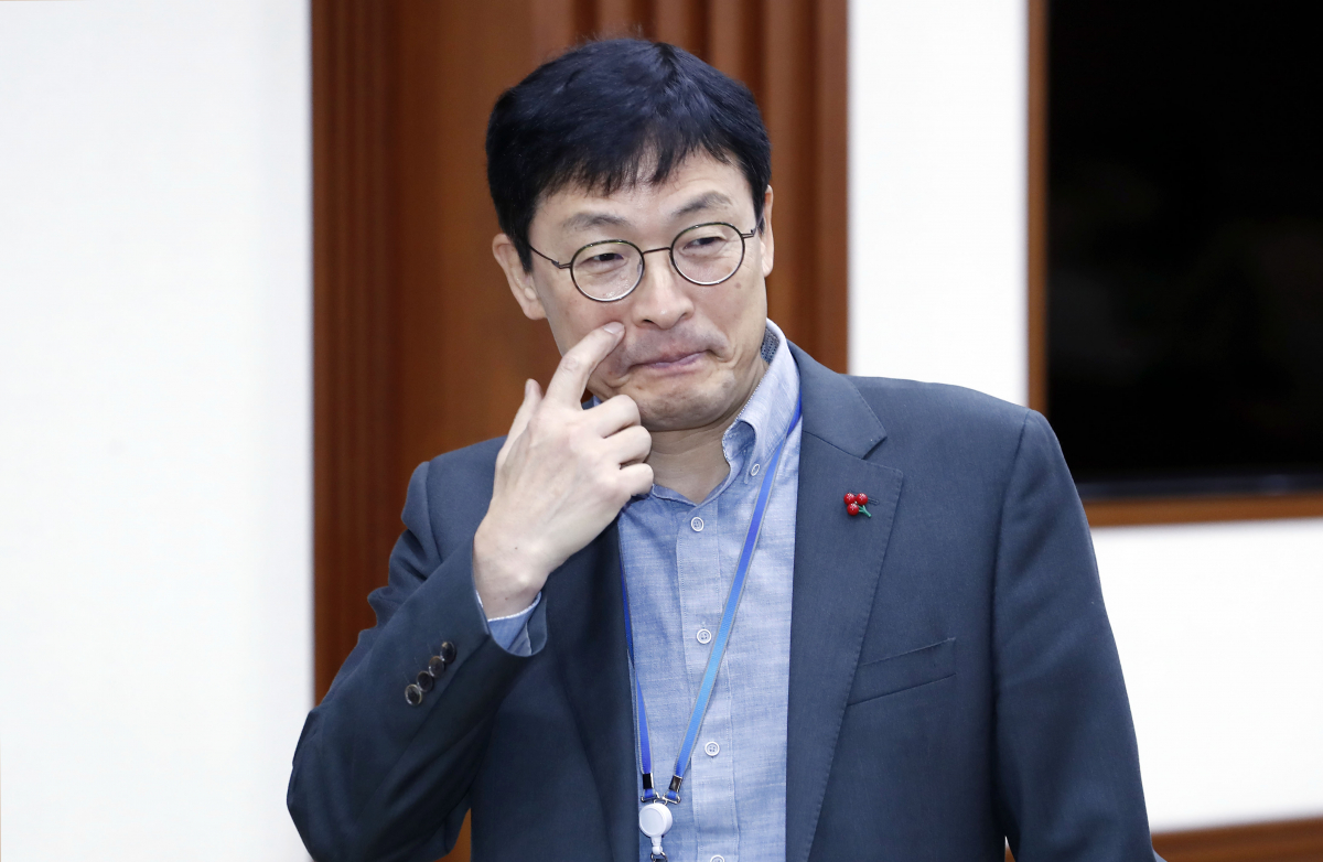 ▲이호승 경제수석이 1월 10일 서울 세종로 정부서울청사에서 열린 중동 상황 관련 관계장관회의에 참석하고 있다. (뉴시스)