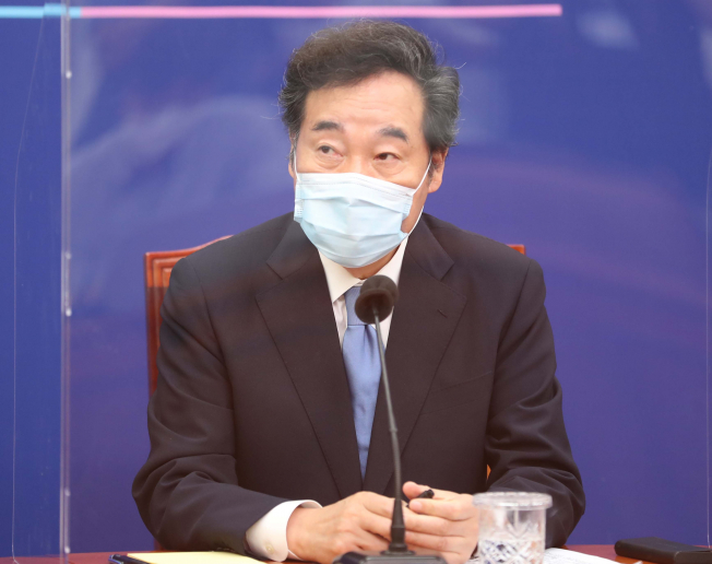 ▲더불어민주당 이낙연 신임 당대표가 지난달 31일 국회 당대표회의실에서 열린 기자간담회에서 인사말하고 있다. (연합뉴스)