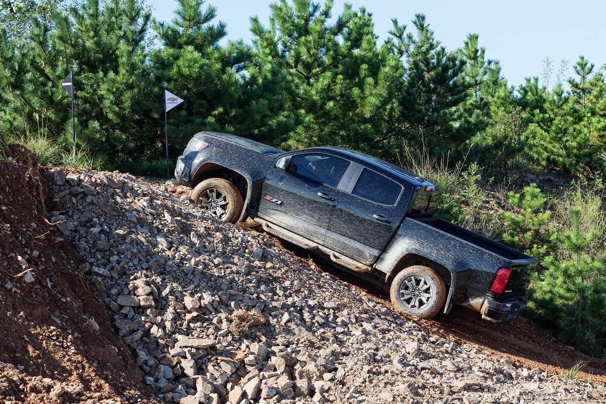 ▲리얼 뉴 콜로라도 언덕 경사로 (사진제공=한국지엠)