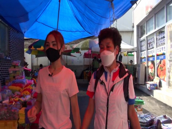 ▲'다문화 고부열전' 우즈베키스탄 며느리 (사진제공=EBS1)