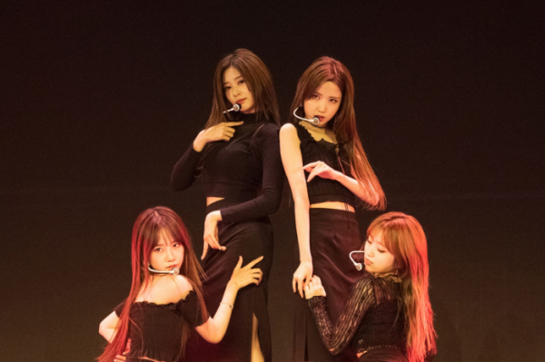 ▲아이즈원(사진=오프더레코드, 스윙엔터테인먼트 제공)