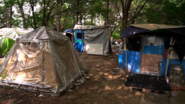 ▲'다큐 잇it' 용산 텐트촌 홈리스(사진제공=EBS1)