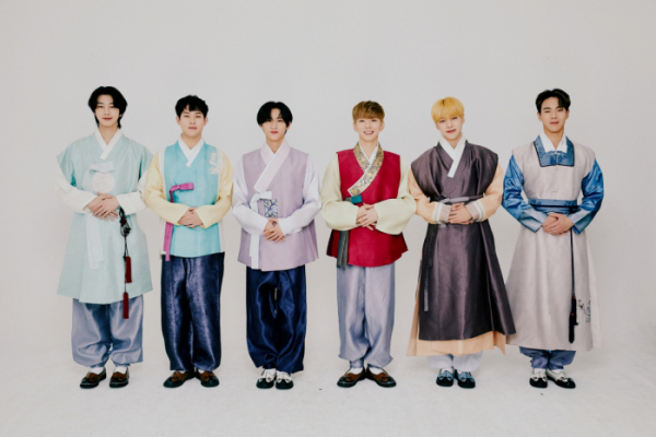 ▲몬스타엑스 추석인사(사진제공=스타쉽엔터테인먼트)