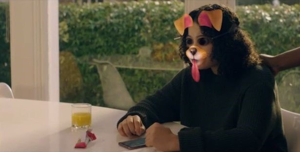 ▲영국 드라마 ‘이어즈 앤 이어즈’ 속 한 장면.