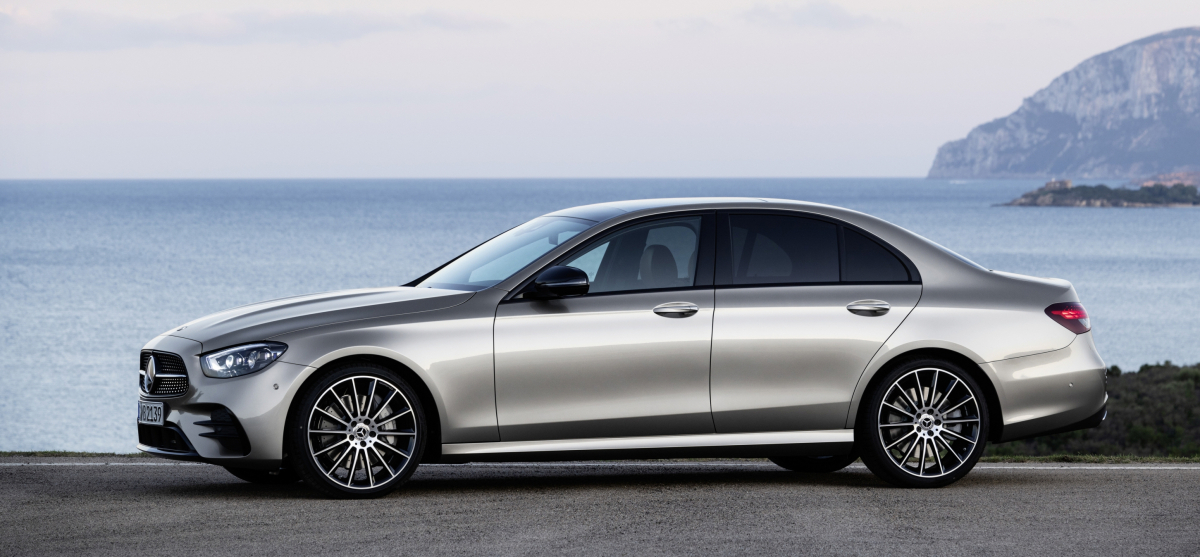 ▲새 모델은 2016년 선보인 10세대 모델의 부분변경이다. 신형 S-클래스 디자인과 일맥한 변화를 앞세워 새 디자인 풍조에 합류했다. (사진제공=다임러AG 미디어)
