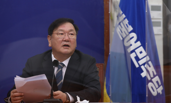 ▲더불어민주당 김태년 원내대표가 14일 오전 서울 여의도 국회에서 열린 최고위원회의에서 발언하고 있다. (연합뉴스)