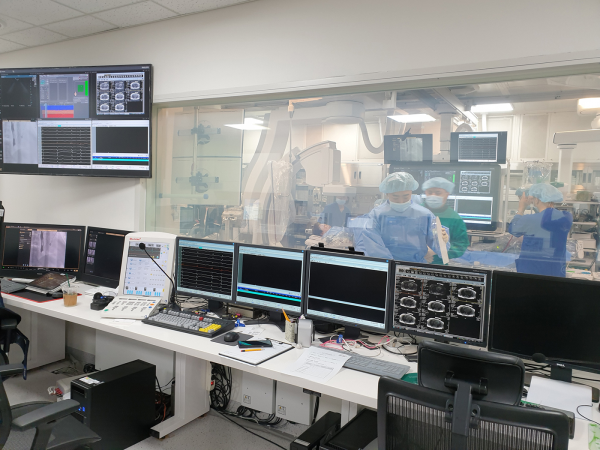 ▲고려대학교 안암병원 심혈관센터 심혈관시술실 내부 (사진제공=고려대학교 안암병원)