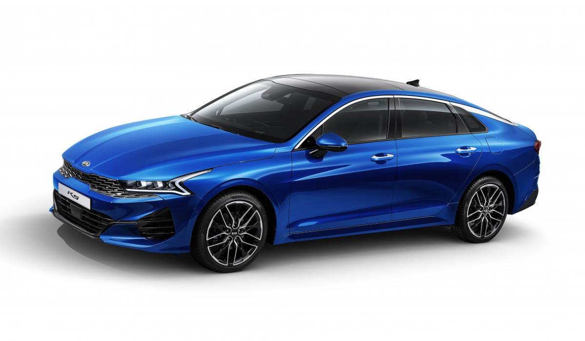 ▲기아자동차가 상품성을 강화한 ‘2021년형 K5’를 16일 출시하고 판매에 돌입했다.  (사진제공=기아차)