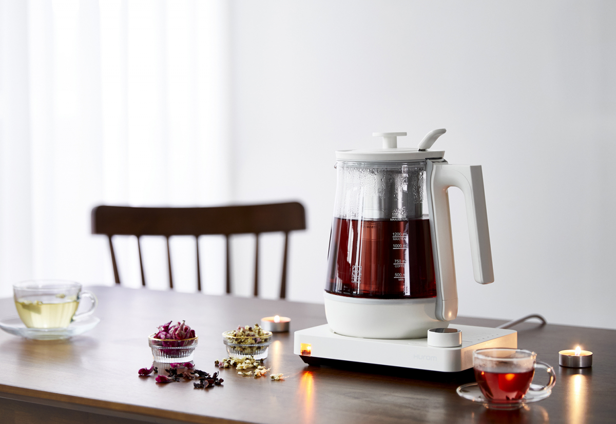 ▲전기 티포트 ‘휴롬 멀티 티마스터’ (사진제공=휴롬)