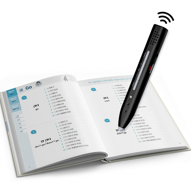 ▲시원스쿨에서 판매 중인 ‘시원스쿨 펜’과 전용 도서 (시원스쿨 제공)