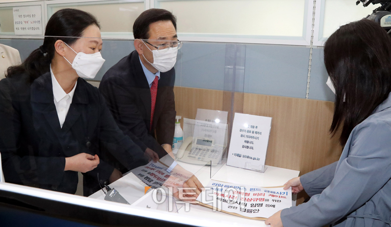 (신태현 기자 holjjak@)