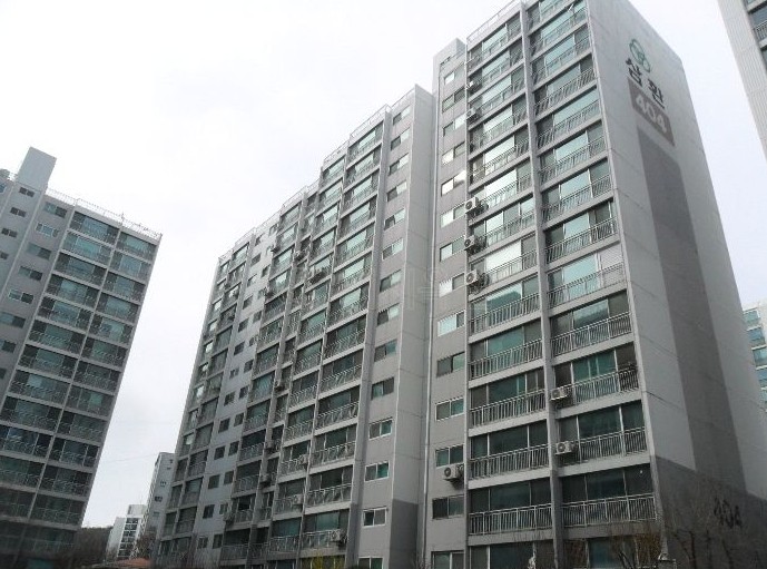 ▲서울 강서구 방화동 831 방화아파트. (사진 제공=지지옥션)