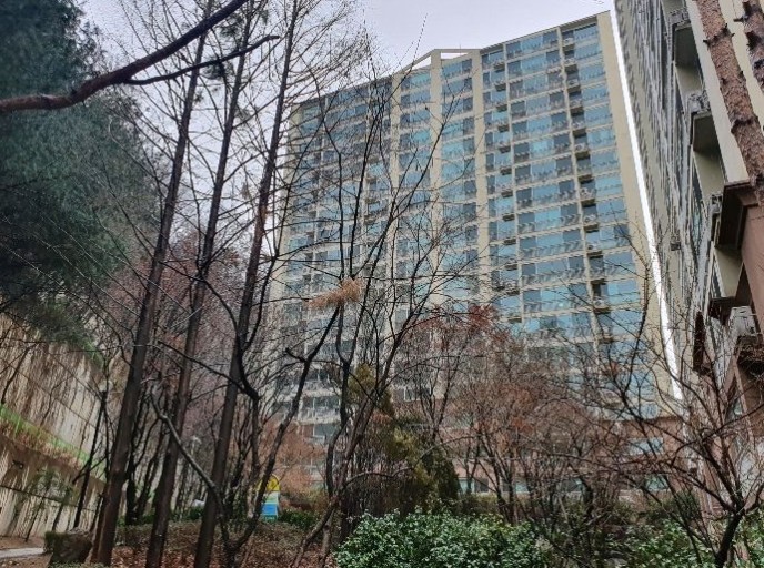 ▲서울 강서구 화곡동 1145 '우장산 롯데캐슬' 아파트. (사진 제공=지지옥션)