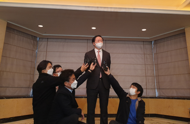 ▲20일 서울 소공동 롯데호텔에서 우기홍 대한항공 사장이 기자들의 질문에 답하고 있다. (이주혜기자winjh@)