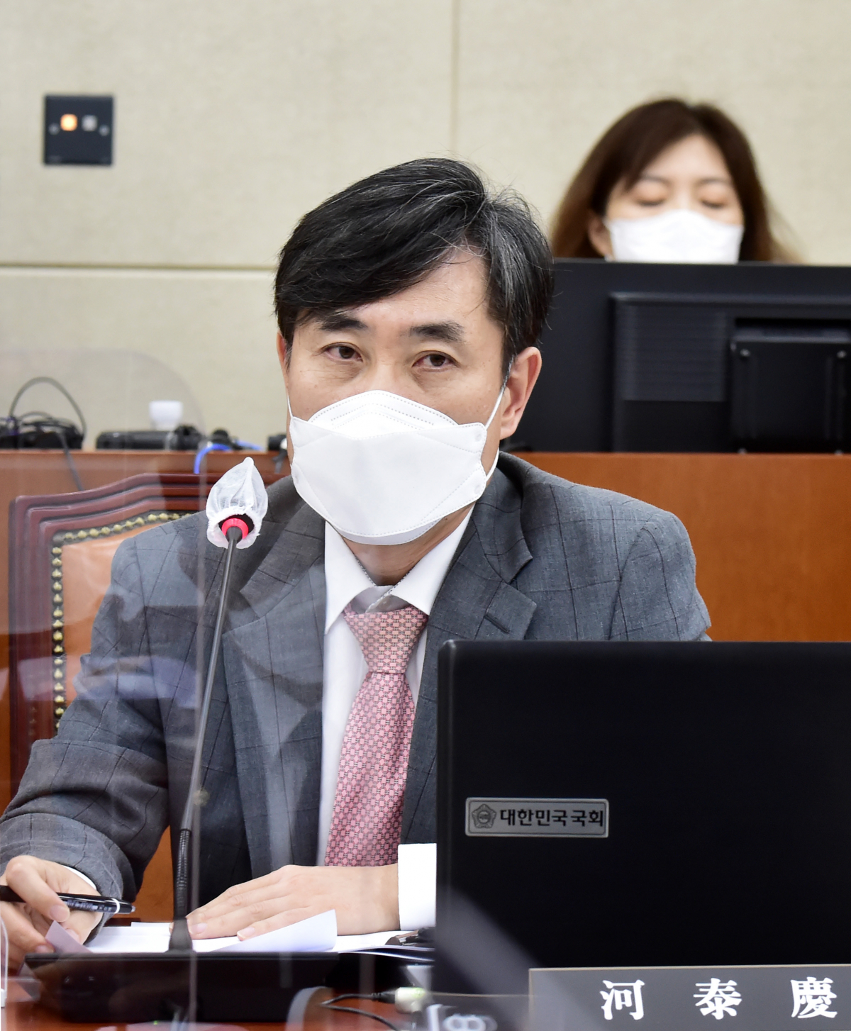 ▲하태경 국민의힘 의원이 10월 6일 서울 여의도 국회에서 열린 국방위원회 전체회의에서 의사진행 발언을 하고 있다. (공동취재사진단)