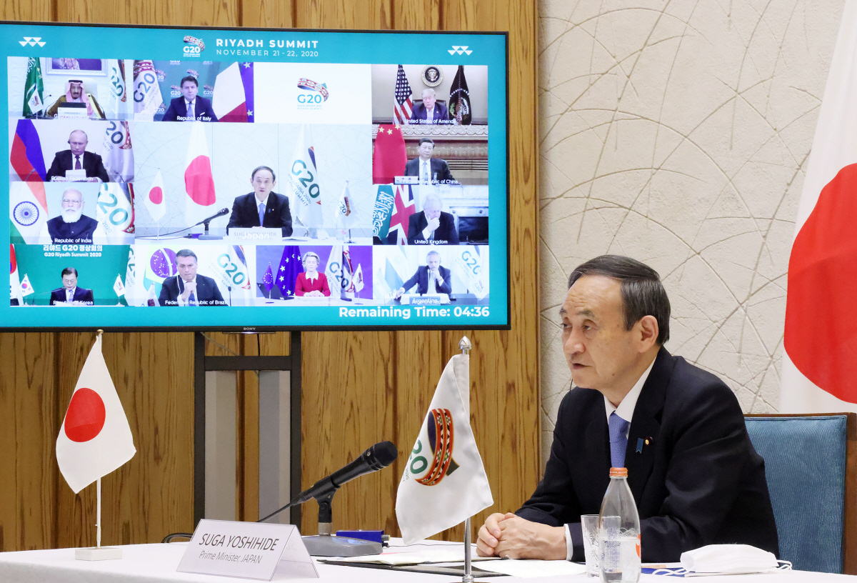 ▲21일 G20 정상회의에서 발언하는 스가 요시히데 일본 총리. EPA연합뉴스